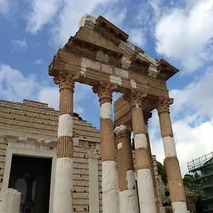 Couette-café Capitolium Ad